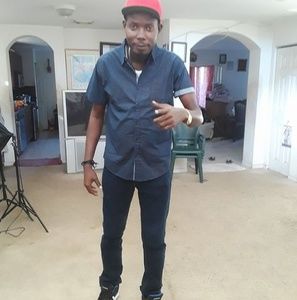 Meet your Posher, Eliamo